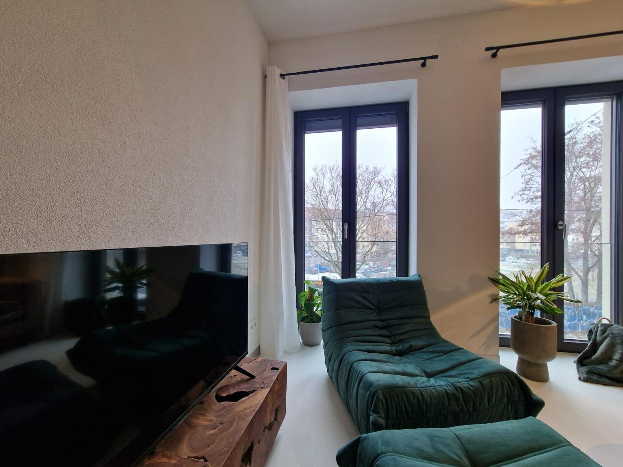 Stuttgart Lux Living - Stilvolles Wohnen Im Zentrum Room photo