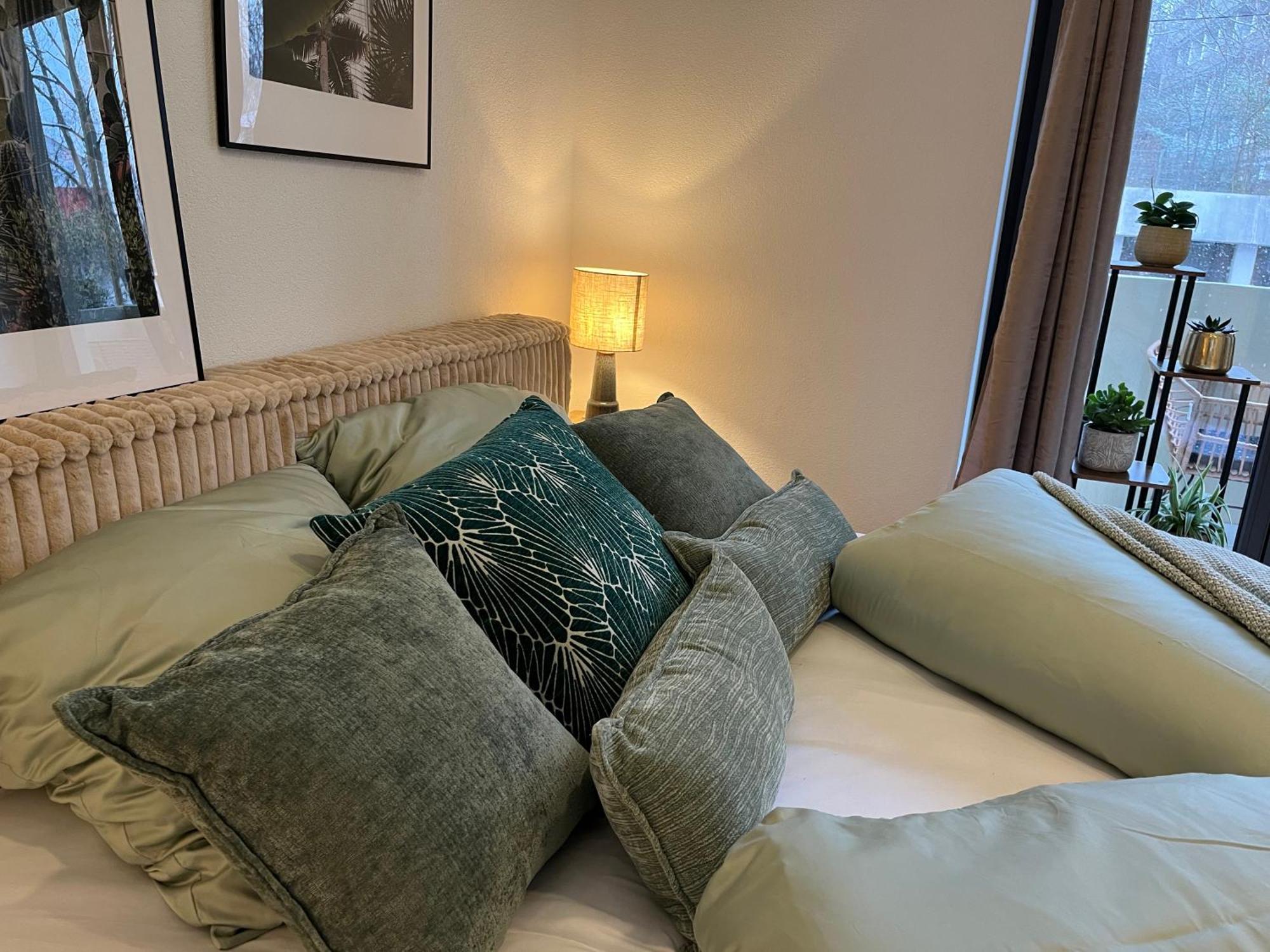 Stuttgart Lux Living - Stilvolles Wohnen Im Zentrum Room photo
