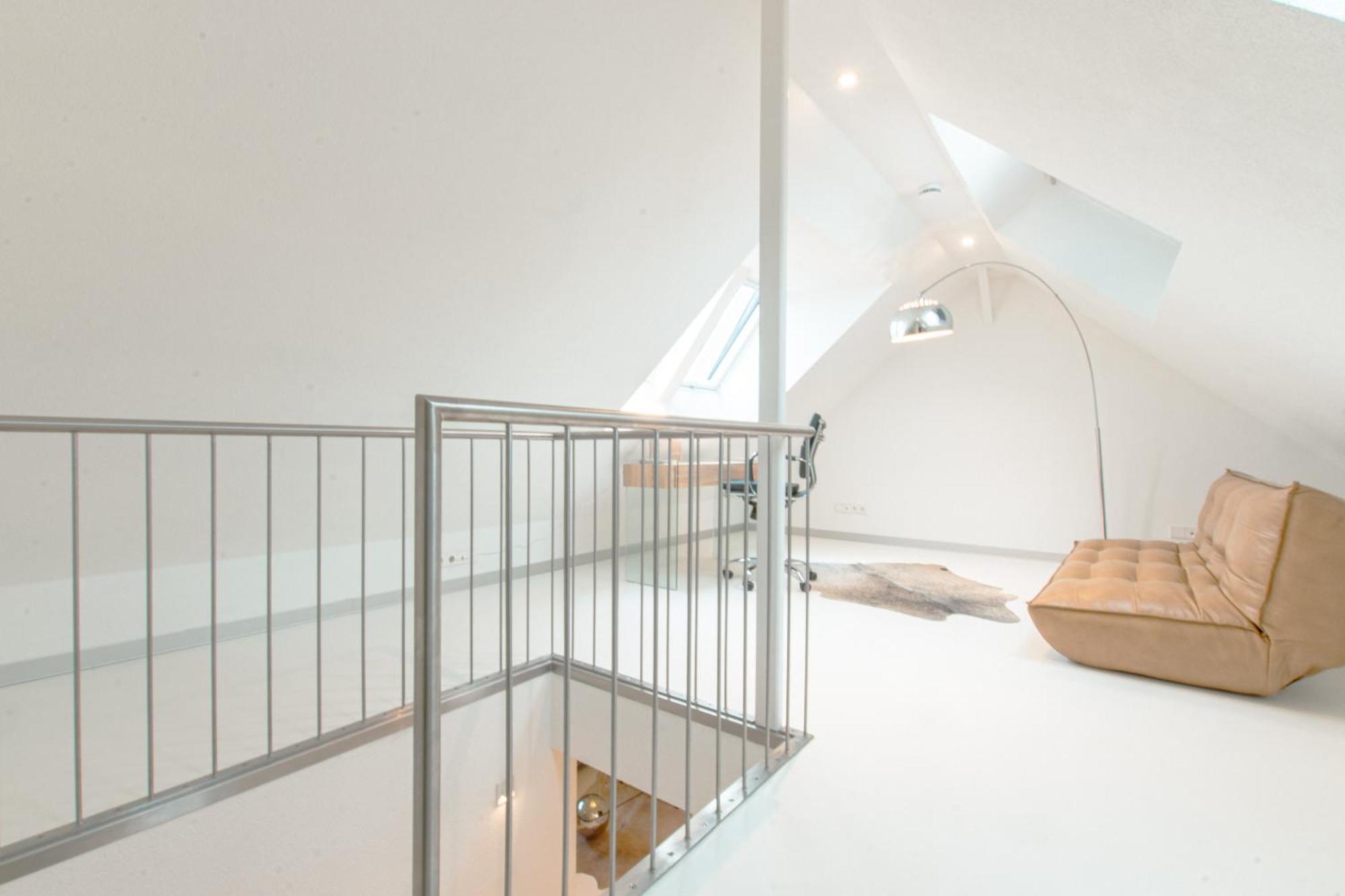 Stuttgart Lux Living - Stilvolles Wohnen Im Zentrum Exterior photo